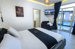 אחוזה על המים 1