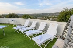 אחוזה על המים 8