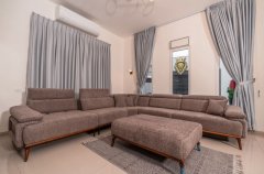 רון וילאג בוטיק 3